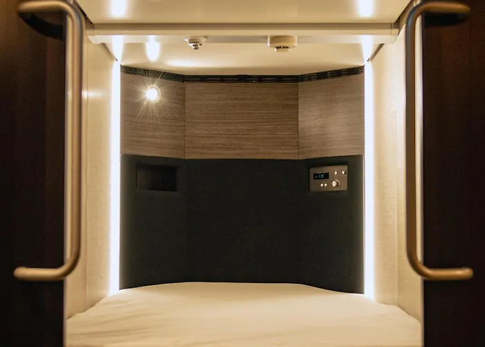 Spablic Inn - Capsule Hatago Akasaka